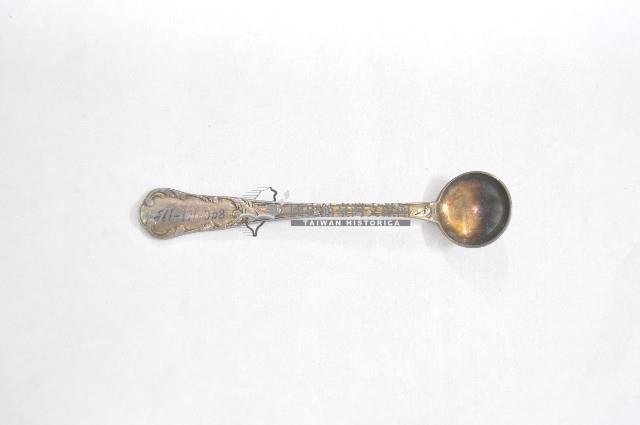 銀質府徽紋圓口湯匙藏品圖，第1張