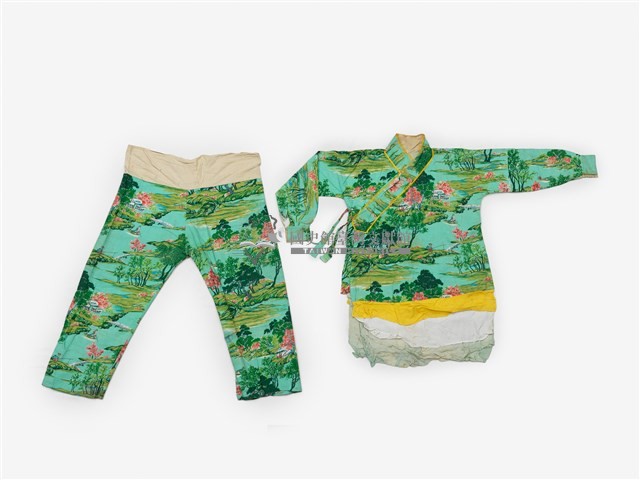 綠色風景圖案套裝藏品圖，第1張