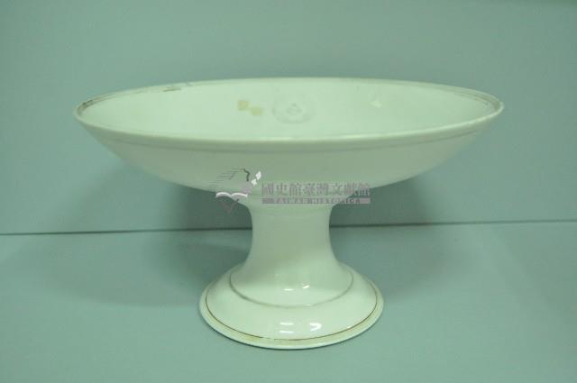 金邊白地府徽章款高腳盤藏品圖，第1張