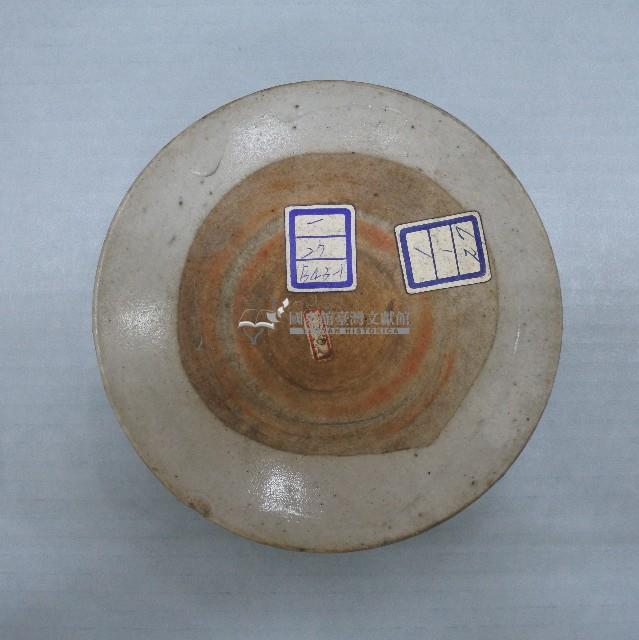 白釉小型盤藏品圖，第1張