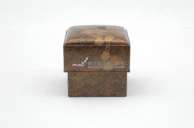 花鳥描金繪漆六角形筆筒藏品圖，第1張