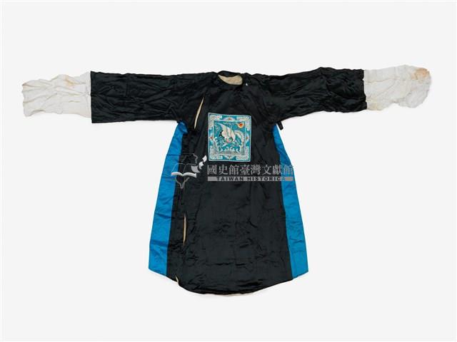 黑色白鶴繡樣戲服藏品圖，第1張