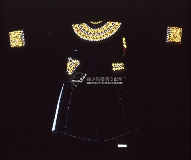 魯凱族女長衣藏品圖，第1張