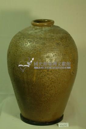 斑點狀褐綠釉拍打印紋窄口豐肩式陶甕藏品圖，第1張