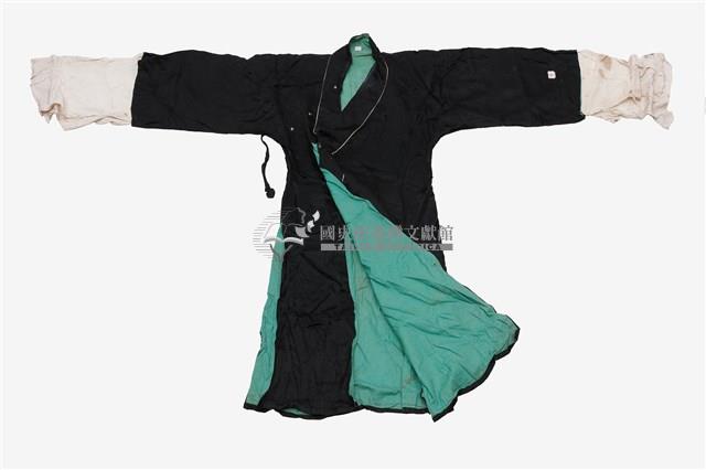 黑色長擺戲服藏品圖，第1張