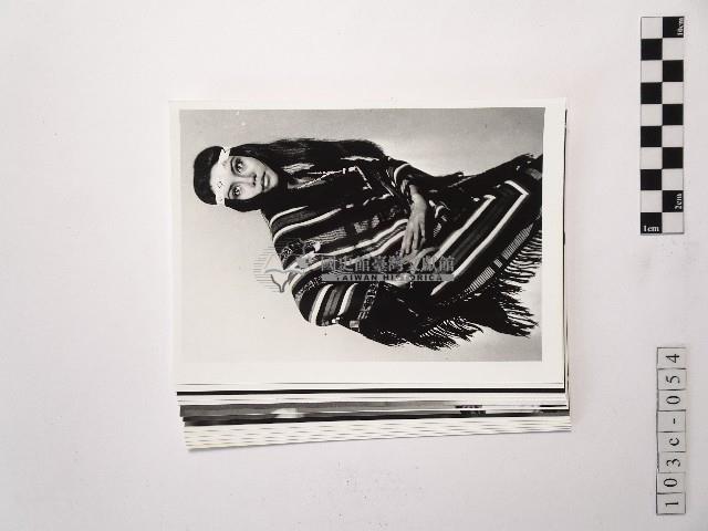 黃則修攝女藝人沙龍照系列照片藏品圖，第1張