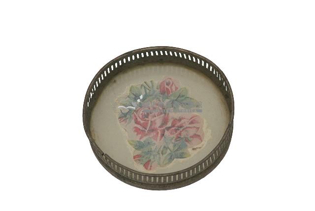 鐵製彩繪折枝鬱金香紋杯墊藏品圖，第1張