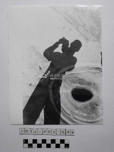 黃則修攝野柳地景溶蝕盤藏品圖，第1張