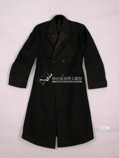 臺灣男性黑色劍領大衣藏品圖，第1張