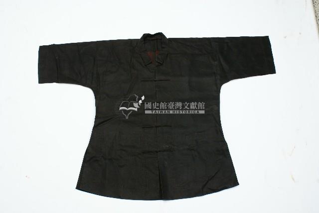 黑色素面上衣藏品圖，第1張