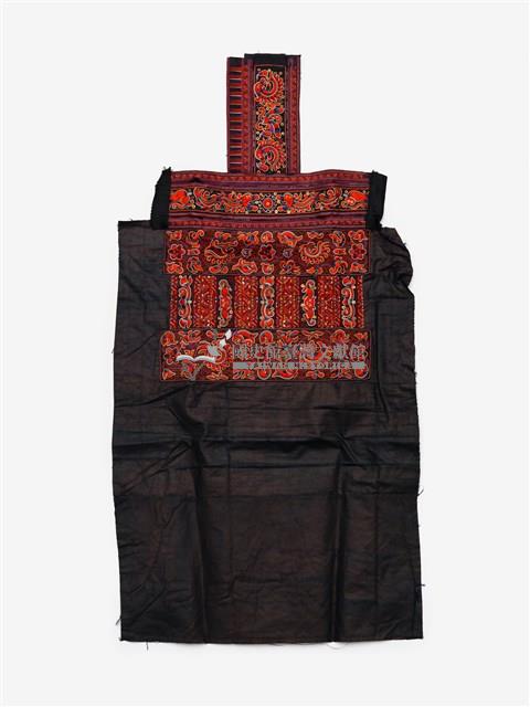 中國施洞苗族黑底紅刺繡繡片藏品圖，第1張