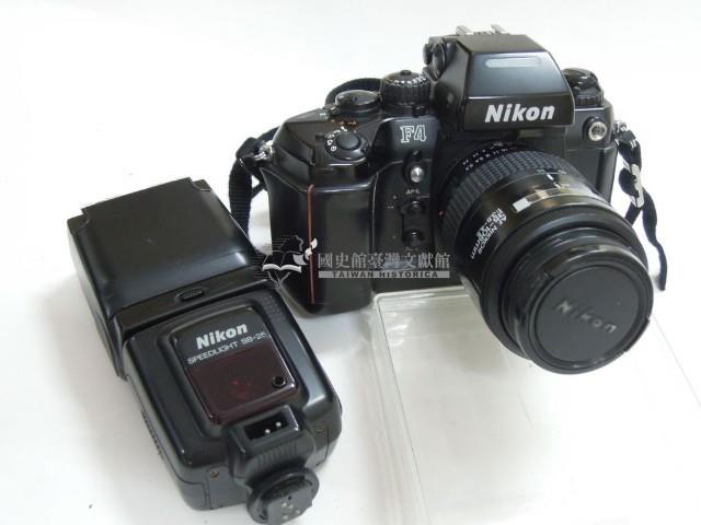 NIKON F4底片單眼相機含閃光燈藏品圖，第1張