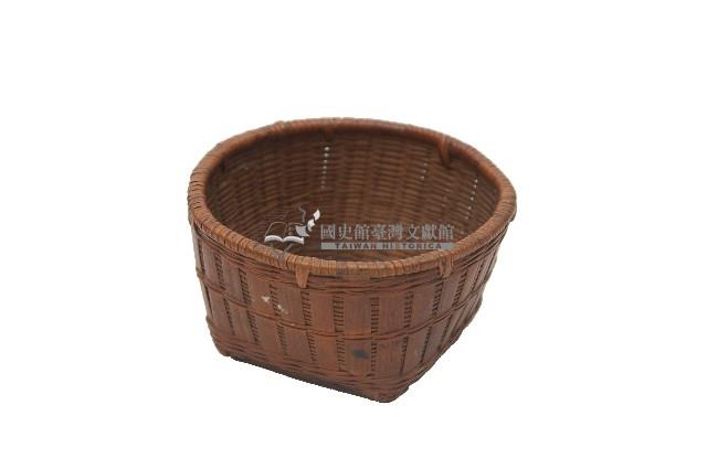圓口四角無蓋竹提籃藏品圖，第1張