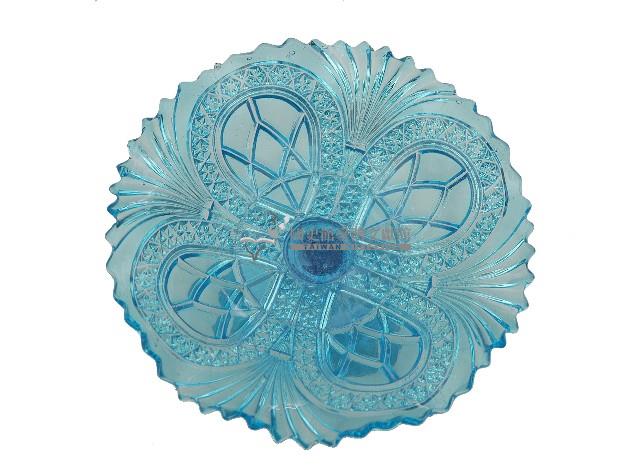 淺藍色浮雕玻璃高腳盤藏品圖，第1張