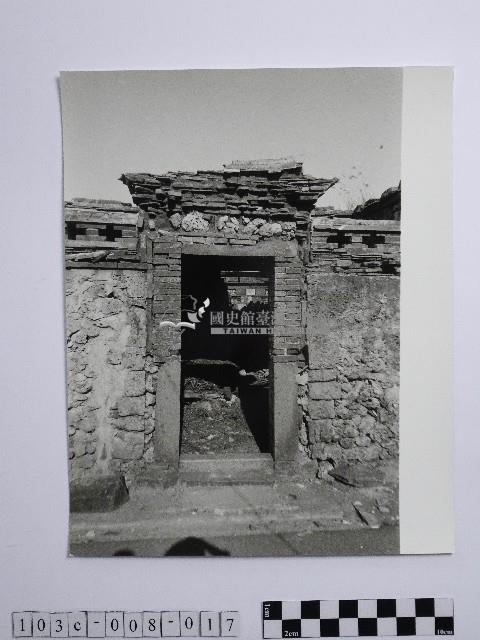 黃則修攝澎湖厝藏品圖，第1張