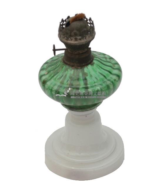 玻璃油燈藏品圖，第1張