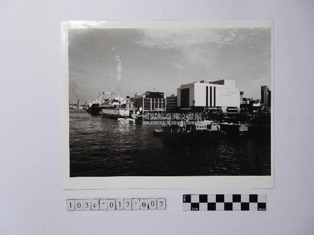 黃則修攝港口藏品圖，第1張