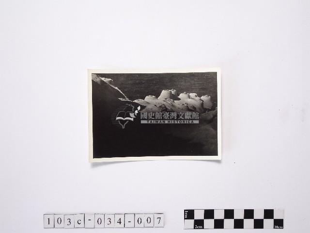 黃則修攝野柳地景燭臺石藏品圖，第1張