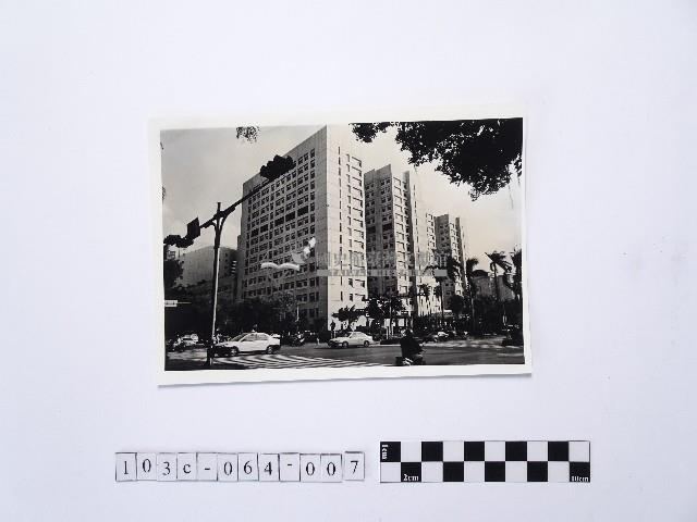 黃則修攝街口大樓2藏品圖，第1張