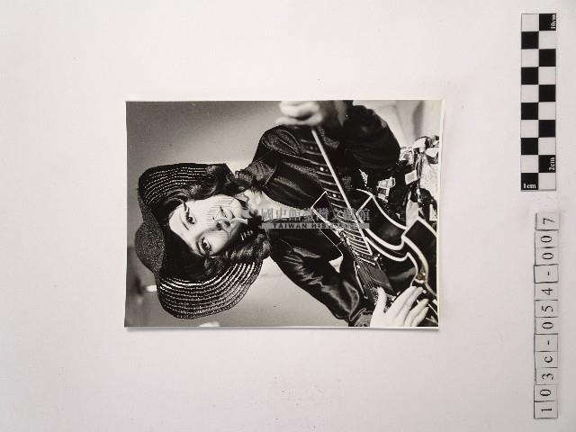 黃則修攝女藝人王祥齡4藏品圖，第1張