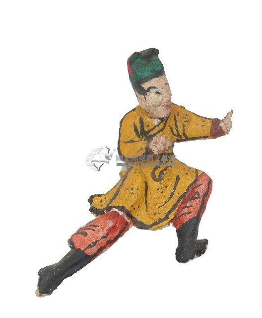 黃衣男子泥塑藏品圖，第1張