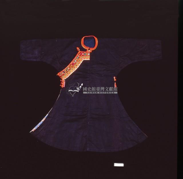 排灣族織紋黑色長衣藏品圖，第1張