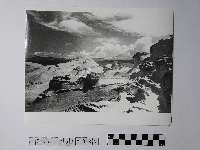 黃則修攝野柳地景藏品圖，第1張