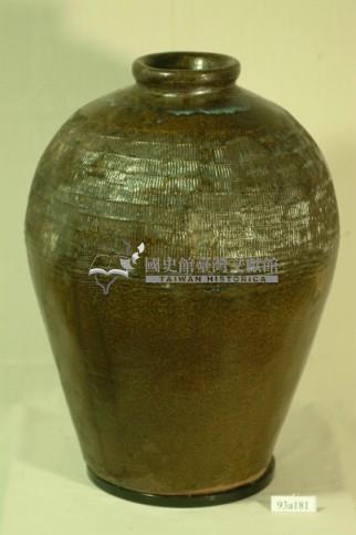 印款深棕褐釉拍打印紋窄口豐肩式陶甕藏品圖，第1張