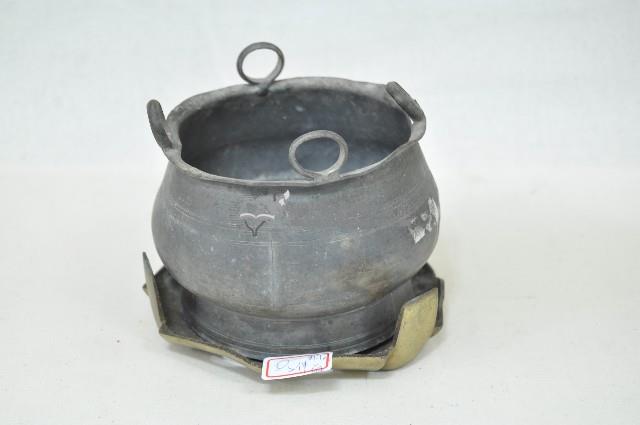 鐵製四圓耳香爐（帶底座）藏品圖，第1張