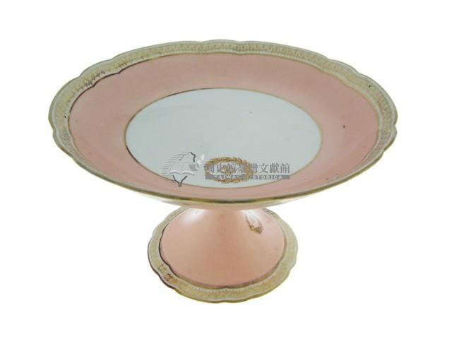 金邊花口粉色府徽章款高腳盤、藏品圖，第1張