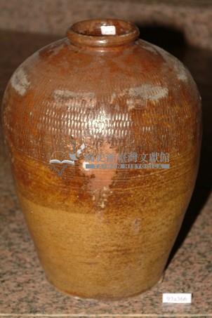 紅褐釉雙色拍打印紋窄口豐肩式陶甕藏品圖，第1張