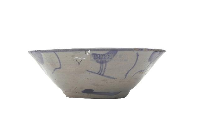 青花開光折枝花卉紋碗藏品圖，第1張