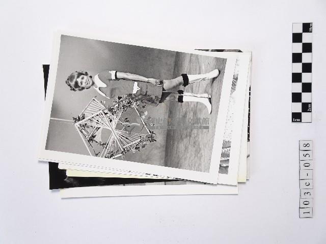 黃則修攝女藝人系列照片藏品圖，第1張