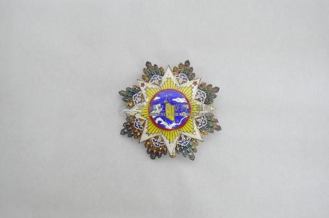 二等雲麾勳章藏品圖，第1張