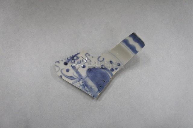 青花花籃紋盤殘片藏品圖，第1張