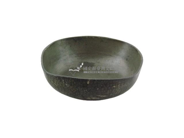 香園閣四委角口淺腹銀碗藏品圖，第1張