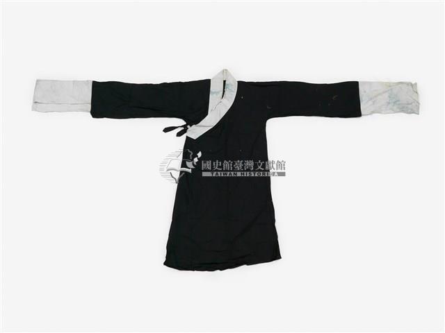 黑色白領素面長擺戲服藏品圖，第1張