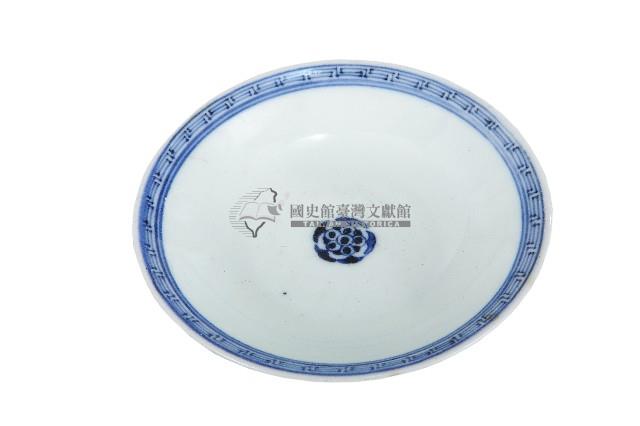 青花纏枝花卉開光山水花輪花紋碗藏品圖，第1張