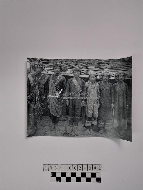黃則修攝原住民合影照藏品圖，第1張