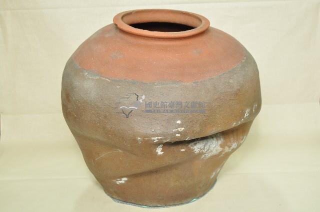 醬釉寬口變型陶甕藏品圖，第1張