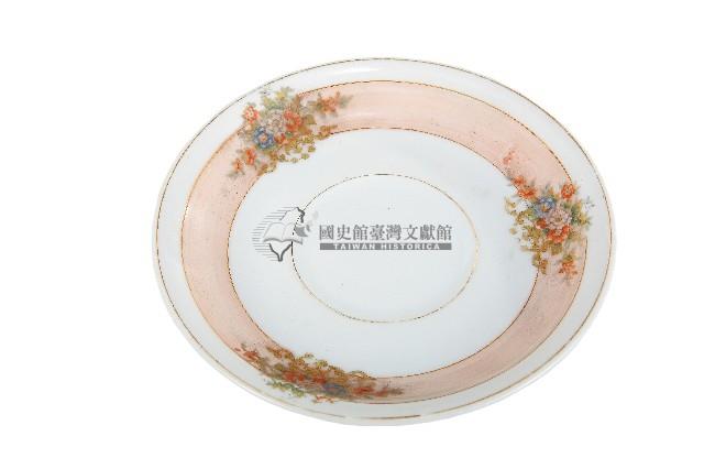 印花彩繪花束紋瓷盤藏品圖，第1張