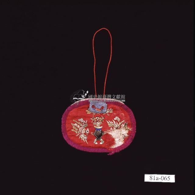 腰圓繡荷包藏品圖，第1張