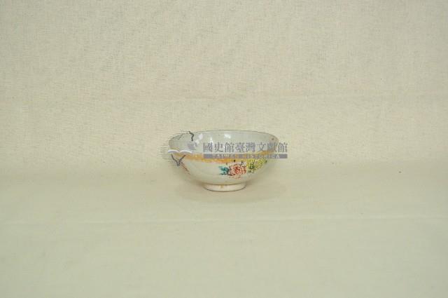 釉上彩繪壽字印花花卉紋碗藏品圖，第1張