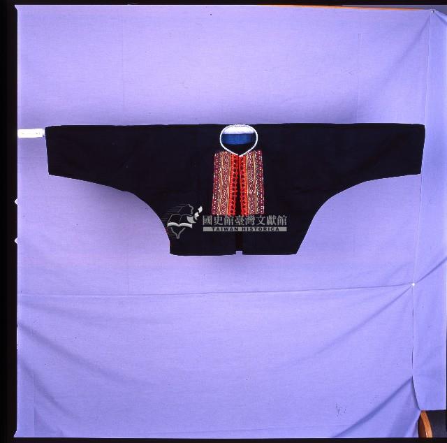 排灣族織紋黑色長袖上衣藏品圖，第1張