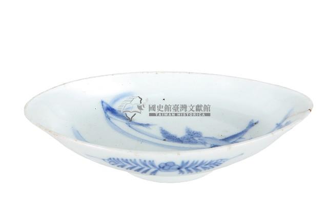 青花香魚藻紋崚型瓷盤藏品圖，第1張