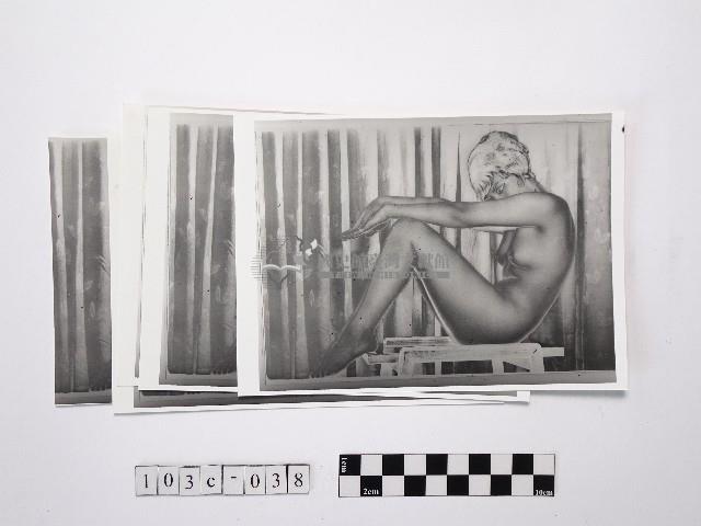 黃則修攝裸女系列照片藏品圖，第1張