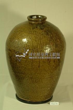 印款深棕褐釉拍打印紋窄口豐肩式陶甕藏品圖，第1張