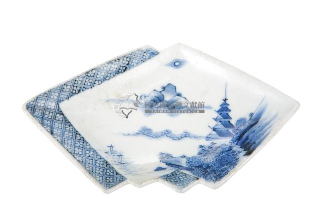青花山水樓閣襷紋雙結型皿藏品圖，第1張