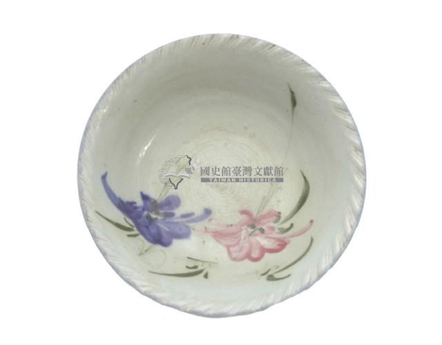 彩繪杜鵑花紋深腹碗藏品圖，第1張