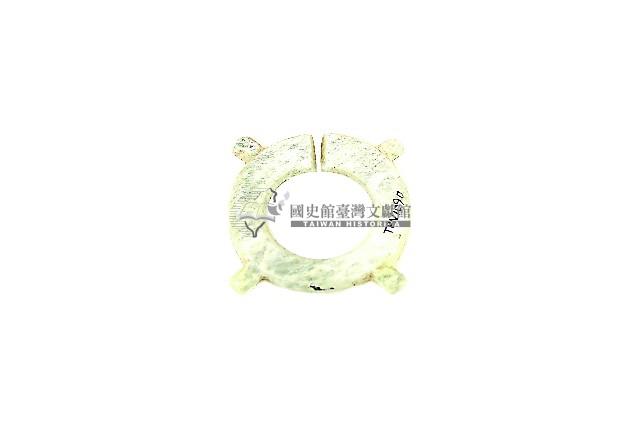 帶四突起玦形耳飾藏品圖，第1張